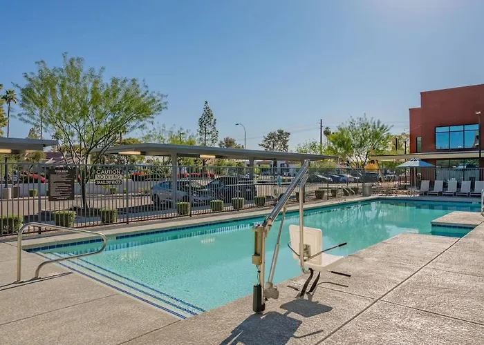 Apartment Group-friendly With Pool Gym Parking Wd Balcony *