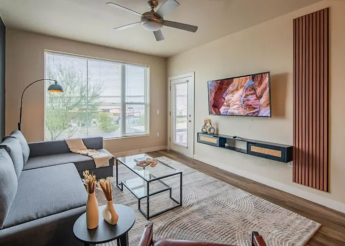 Group-friendly With Pool Gym Parking Wd Balcony Apartment Tempe