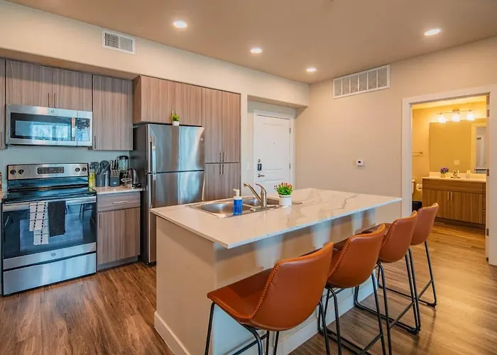 Apartment Group-friendly With Pool Gym Parking Wd Balcony