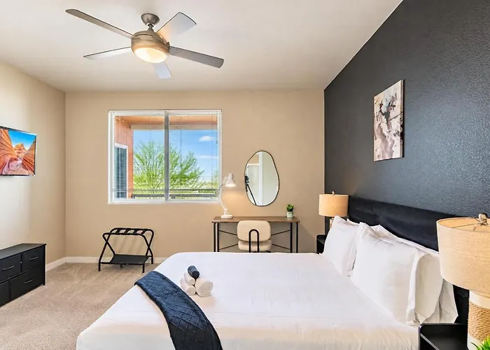 Group-friendly With Pool Gym Parking Wd Balcony Apartment Tempe